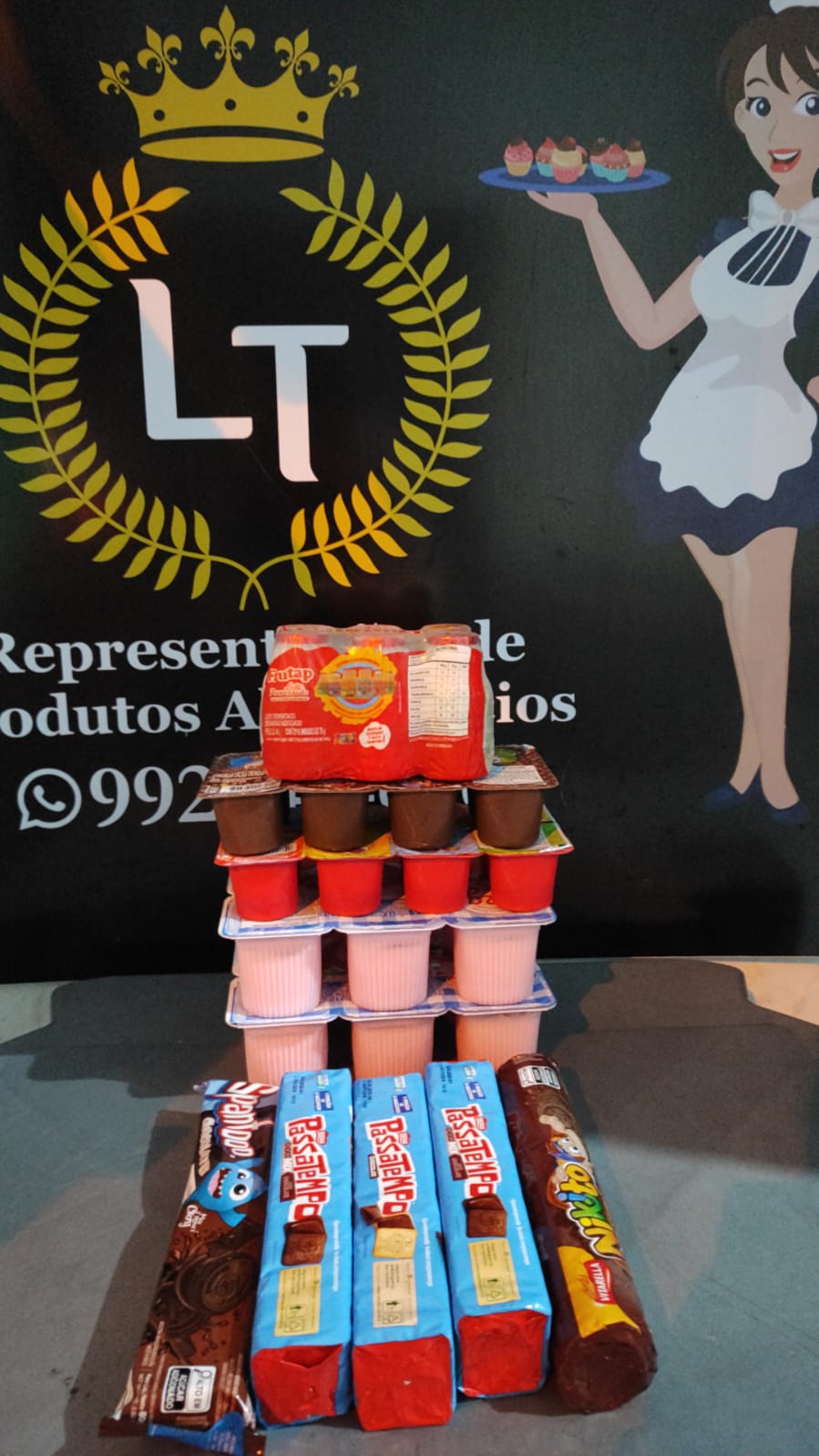 Kit 2 polpa, 1 Frutapinho Morango , 1 Leite Fermentado Patati Patata,  1 Frutapinho chocolate com 8, 5 Bolacha Variadas