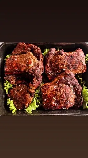 Churrasco de Bife Ancho Nobre com Lombo ou Linguiça Assado na Brasa - 1,5kg