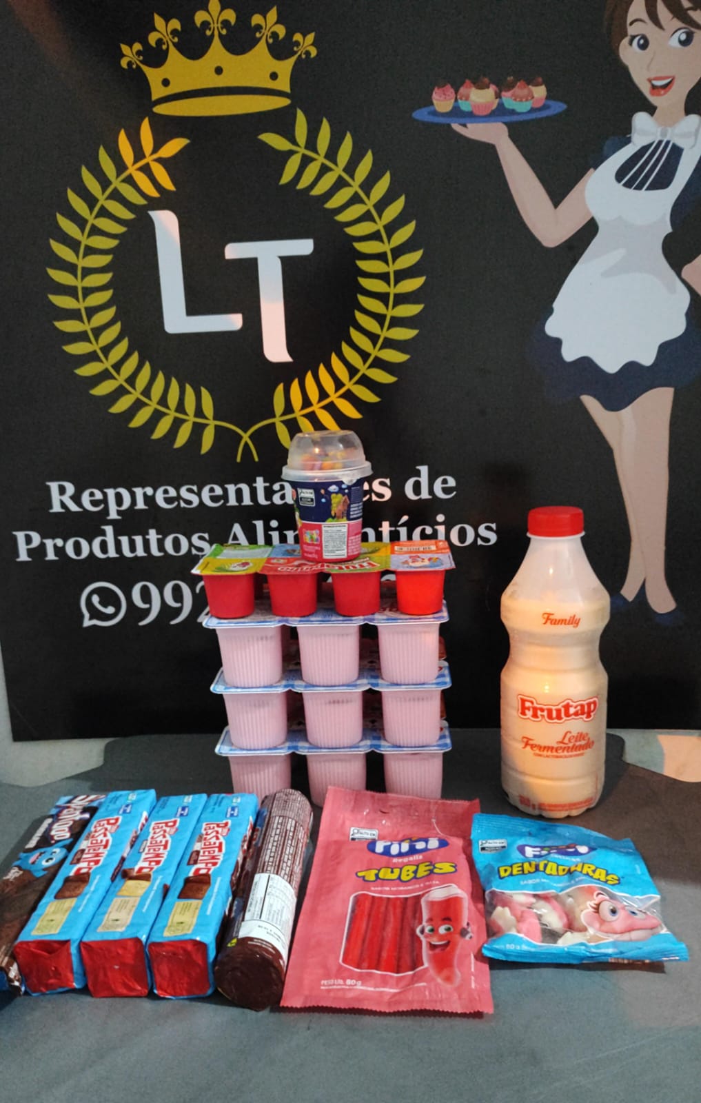 Kit 3 Polpas, 1 Iogurte com Bolinha de Chocolate, 1 Frutapinho de Morango, 5 Bolachas Marcas Variadas, 2 Fini Sortido 80g Cada, 1 Leite Fermentado 850g