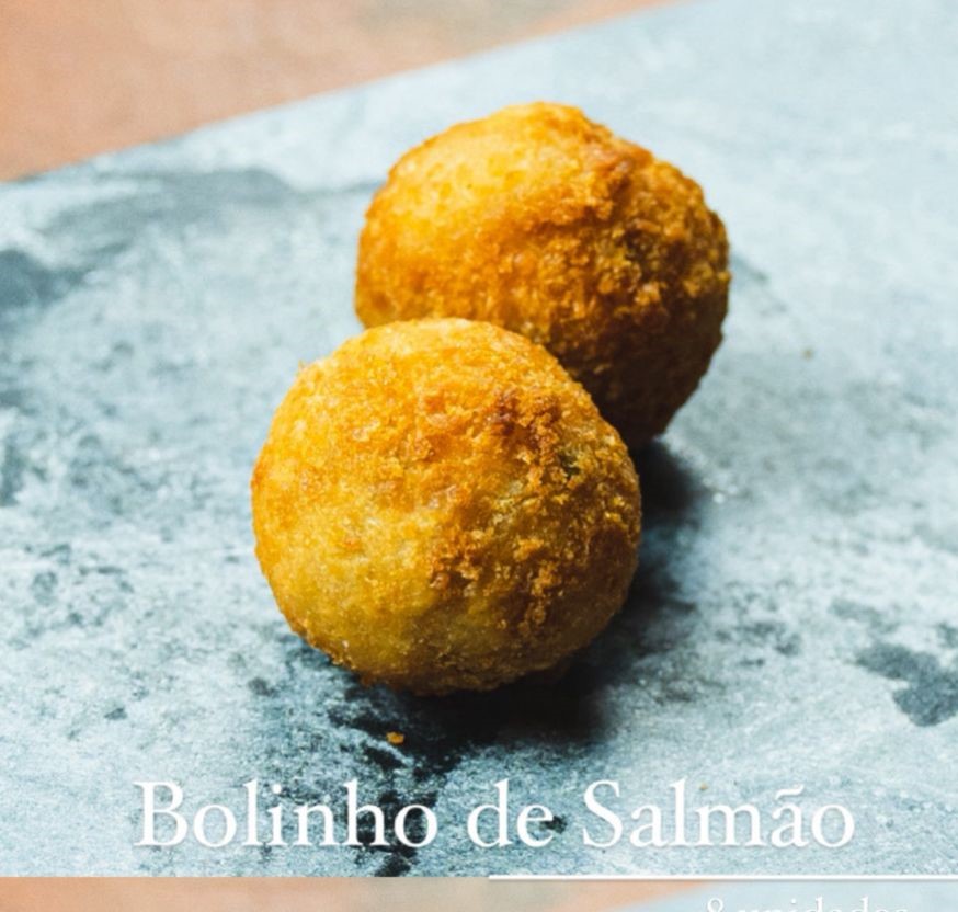 Bolinho de Salmão 