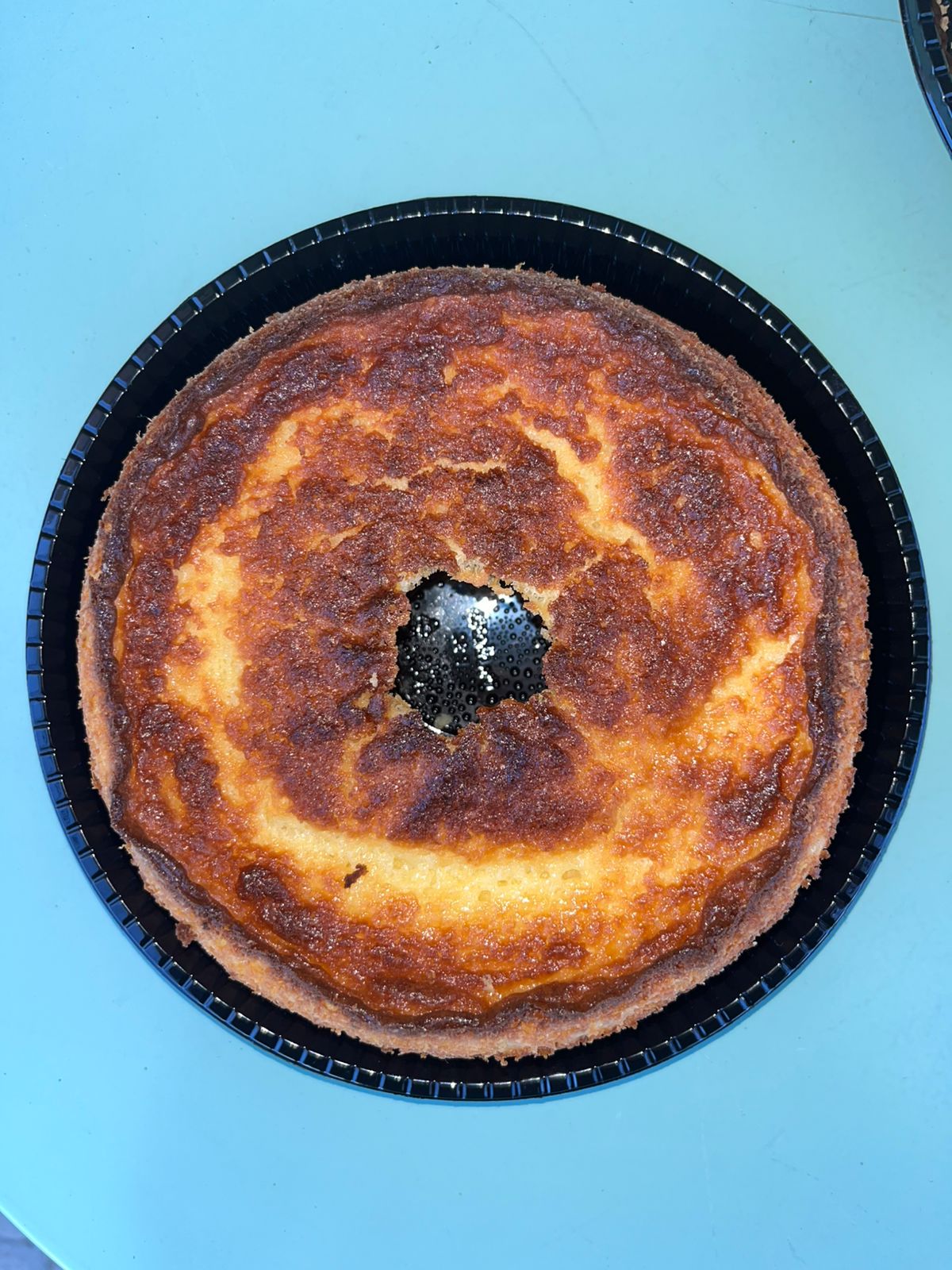BOLO CASEIRO FUBÁ CREMOSO